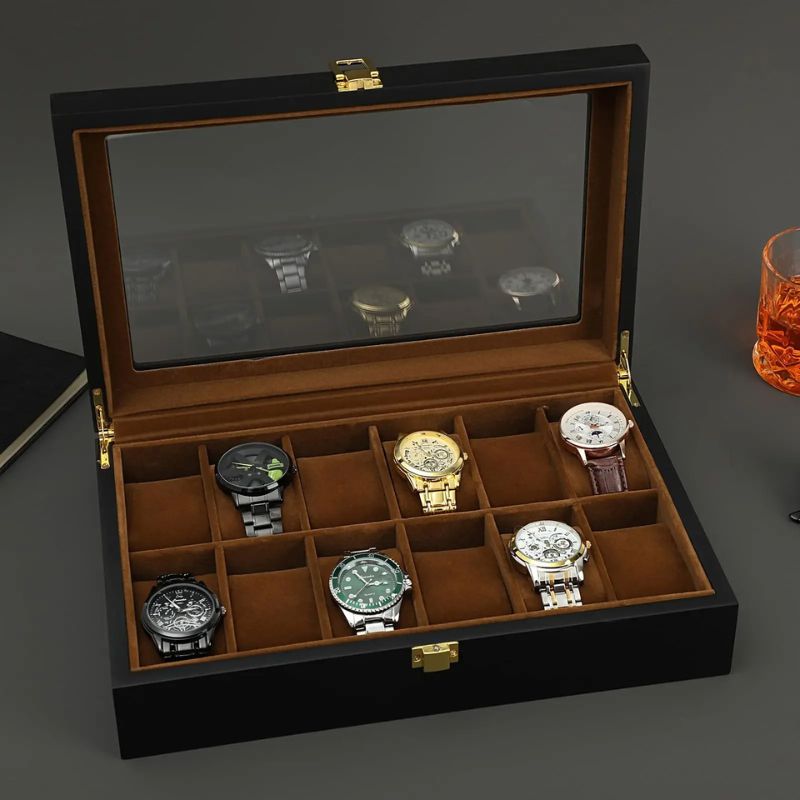 Boîte à montres avec couvercle vitré fermé, vue de côté