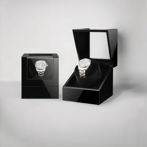 Boîte à montres avec remontoir, finition bois élégante