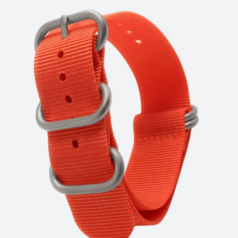 Bracelet NATO style militaire, gros plan
