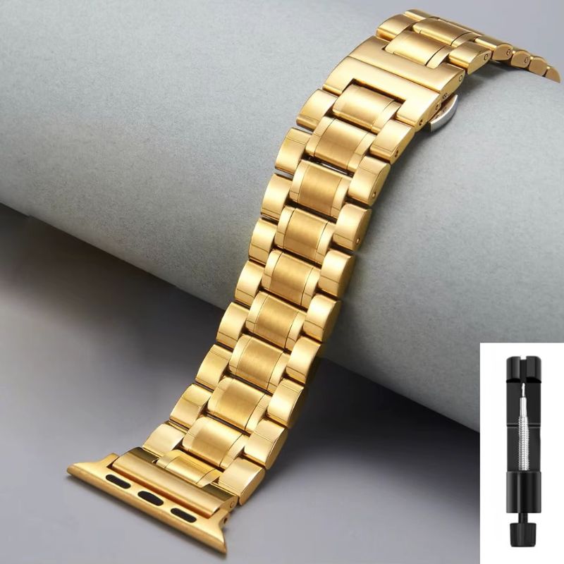 Bracelet connecté métal porté sur une smartwatch