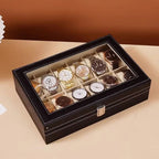Boîte à montres en cuir ouverte montrant l'intérieur