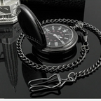 Chaîne de la montre à gousset femme cadran noir