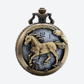 Montre à gousset homme gravée cheval antique, vue de face