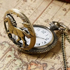 Montre à gousset homme cheval, couvercle ouvert