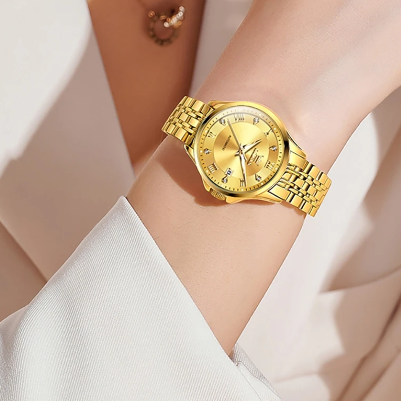 Détail des zirconias du cadran de la montre femme