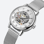 Montre automatique femme cadran ajouré, gros plan