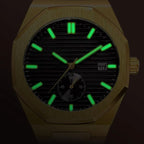 Montre automatique homme dorée, gros plan