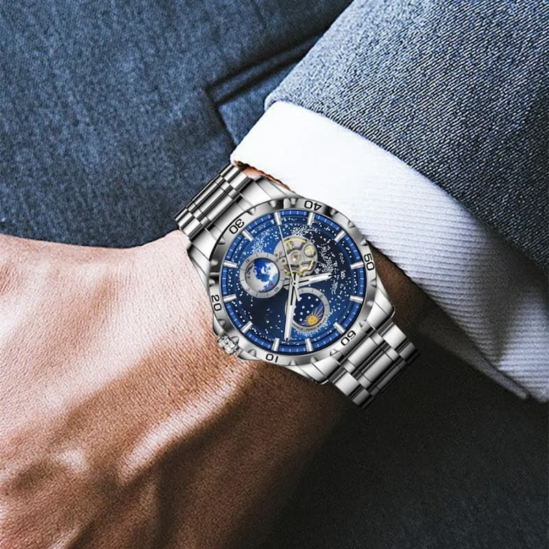Montre automatique homme galaxie au poignet
