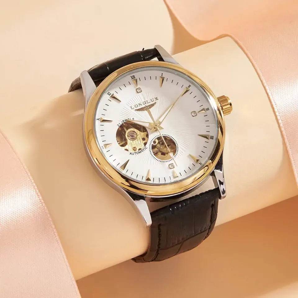 Montre automatique homme squelette, vue de profil