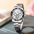 Montre chronographe femme 35 mm, gros plan