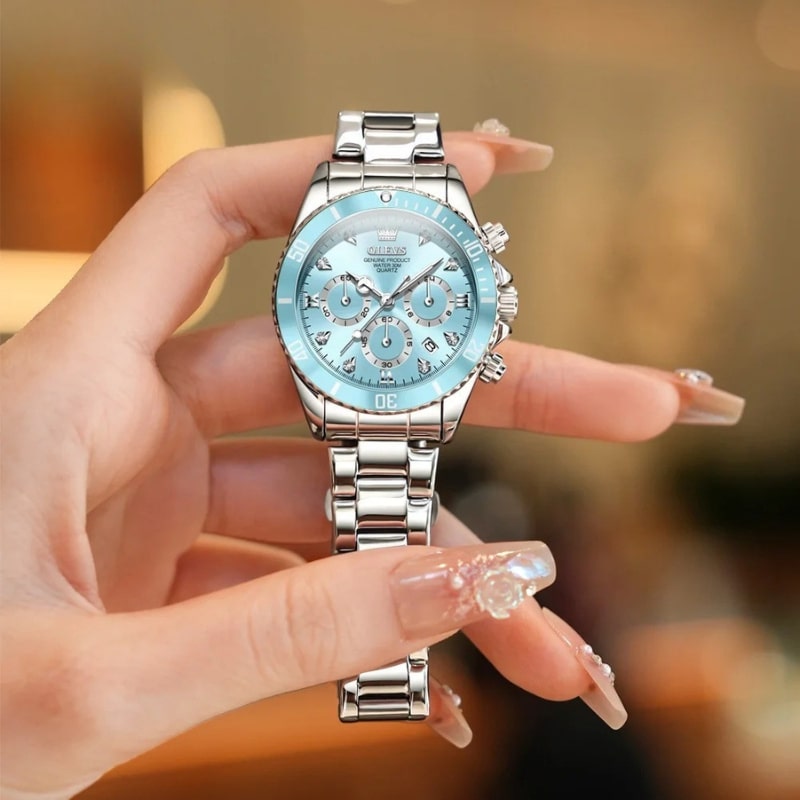 Montre Chronographe Femme Cadran Bleu Glacier & Finitions Chromées - vue 5 - Montrelio