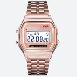 Montre Digitale Femme au Bracelet Métal Finition Brillante