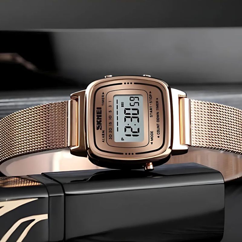 Montre Digitale Femme au Cadran Carré Métallisé - vue 4 - Montrelio