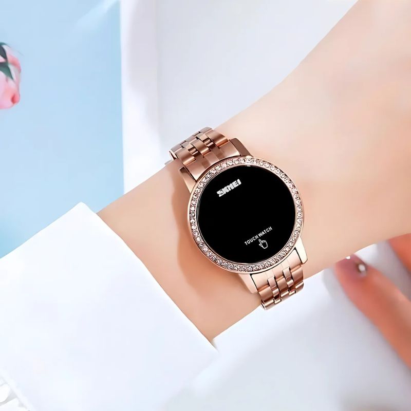 Montre Digitale Femme au Style Rétro-Chic Métallisé - vue 2 - Montrelio
