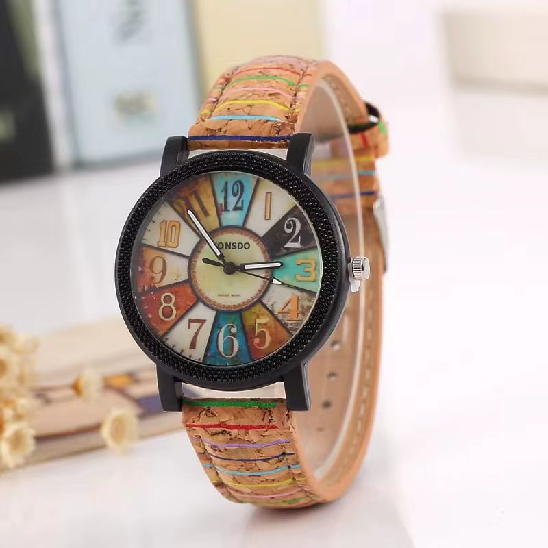 Bracelet en liège texturé de la montre en bois femme