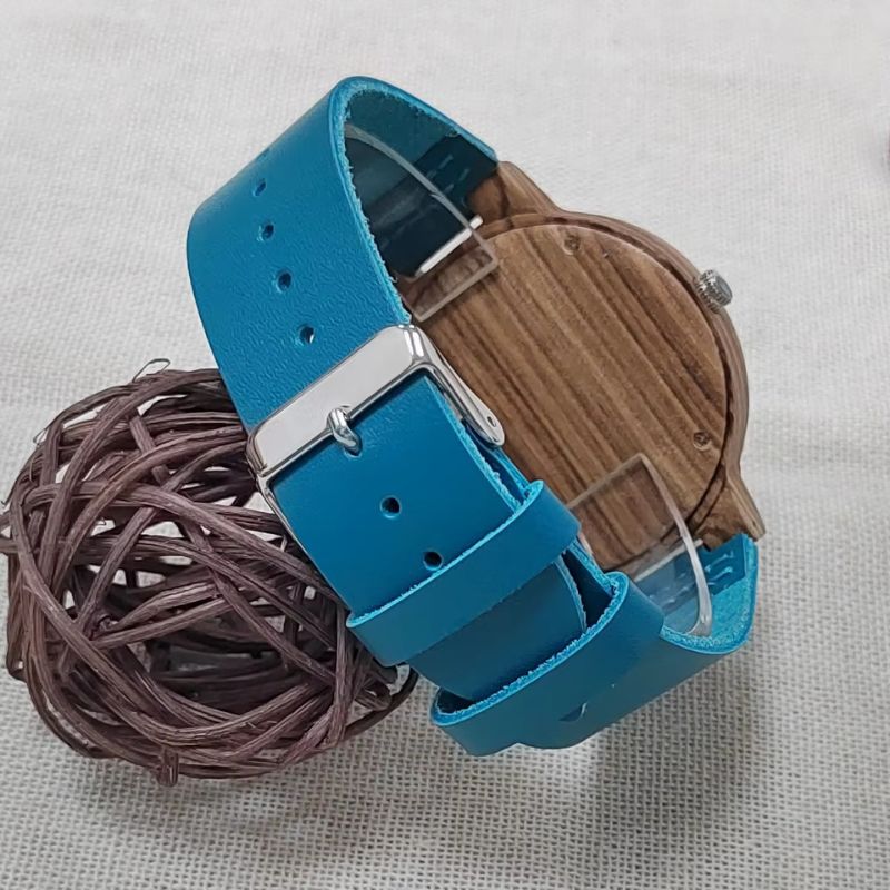 Cadran minimaliste de la montre en bois femme