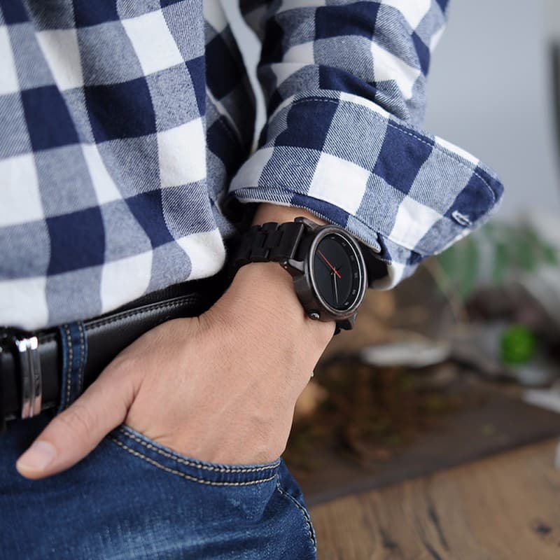 Montre en Bois pour Homme, Design Minimaliste et Élégant - vue 3 - Montrelio