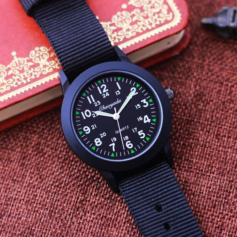 Montre enfant garçon à bracelet nylon – Cadran clair et pratique - vue 6 - Montrelio