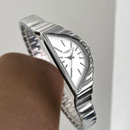 Montre Femme Élégante Quartz Cadran Triangulaire et Bracelet Rigide Ondulé - vue 4 - Montrelio