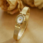 Montre Femme Élégante Quartz Petit Cadran Ovale et Bracelet Maille Tressée - vue 4 - Montrelio