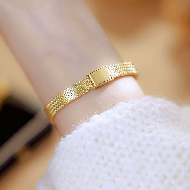 Montre Femme Élégante Quartz Petit Cadran Ovale et Bracelet Maille Tressée - vue 6 - Montrelio