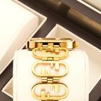 Montre Femme Ovale Dorée Bracelet Graphique - vue 4 - Montrelio