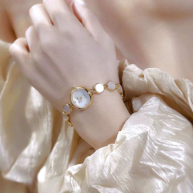 Montre luxe femme Ronde Étanche - vue 6 - Montrelio