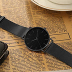 Montre Luxe Homme Noire Minimaliste - vue 4 - Montrelio