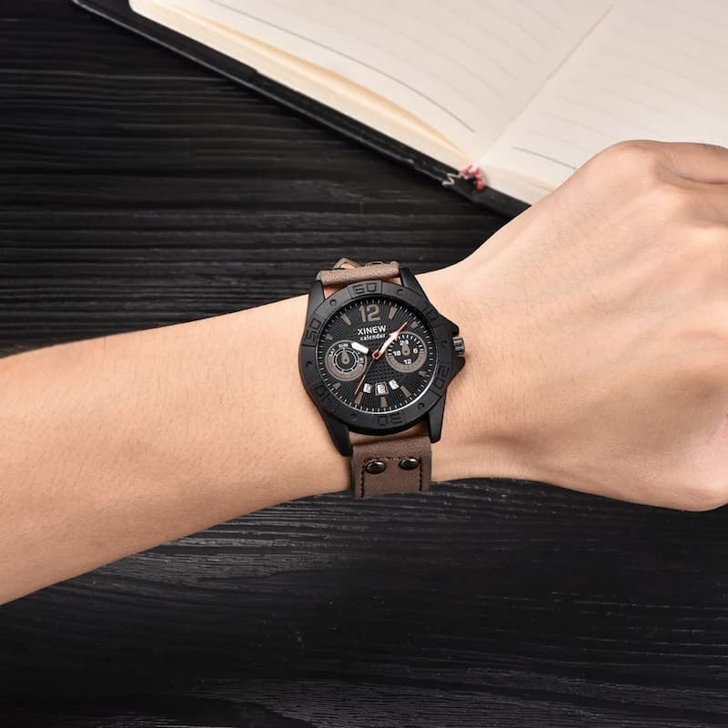 Montre militaire quartz homme bracelet cuir - vue 4 - Montrelio
