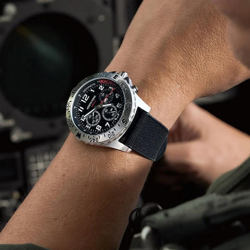 Montre solaire chronographe homme, cadran 44mm - vue 3 - Montrelio