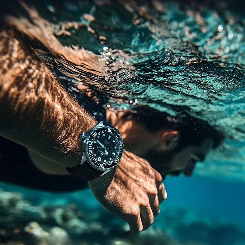 Montre Solaire Homme Plongée, 300M Étanche - vue 5 - Montrelio