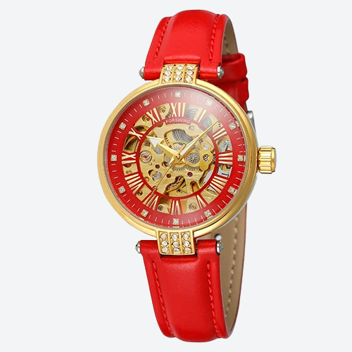 Fond transparent dévoilant le mouvement de la montre squelette femme