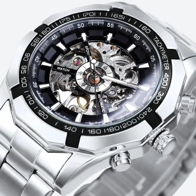 Montre squelette homme look sportif lunette tachymétrique, vue de face