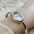 Montre Vintage Femme Ovale Élégante - vue 2 - Montrelio