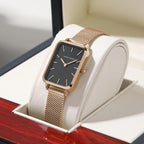 Montre Vintage Femme Rectangulaire Dorée Maille Fine - vue 7 - Montrelio