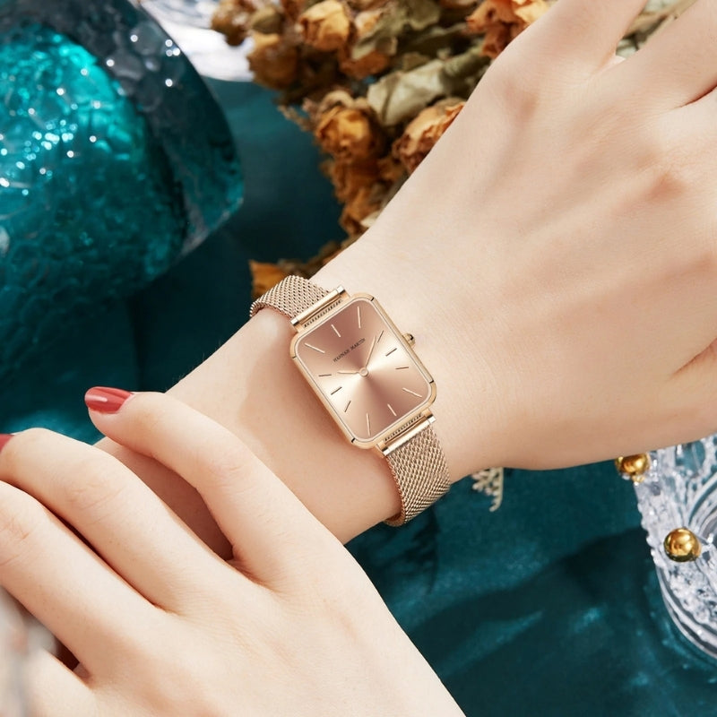 Montre Vintage Femme Rectangulaire Dorée Maille Fine - vue 9 - Montrelio